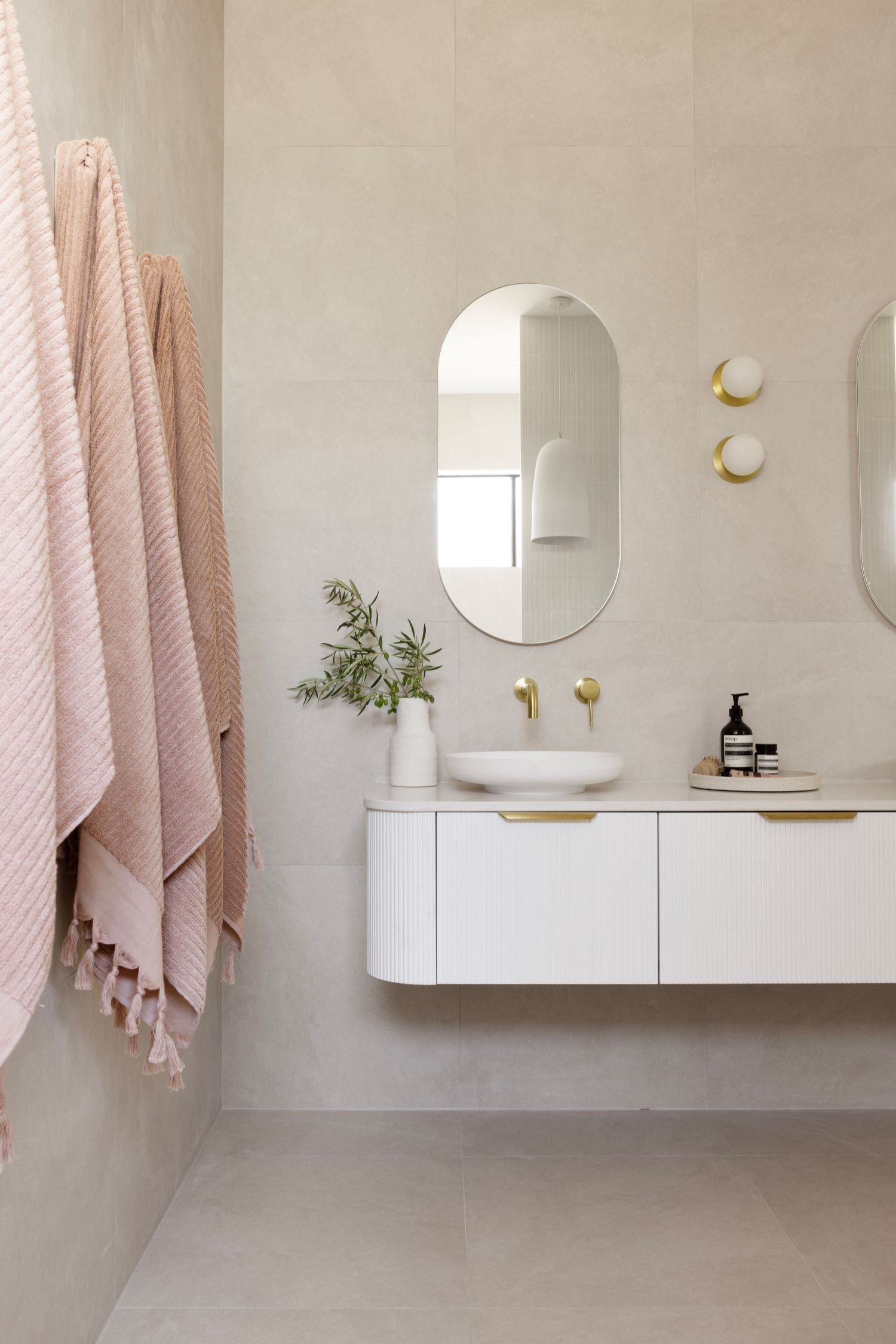 12 Tile Ideas For A Modern Bathroom - Style Sourcebook